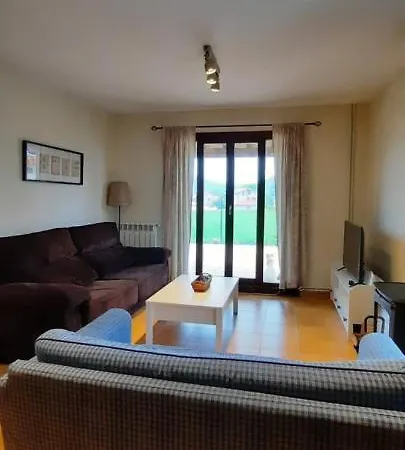 Casa En Sobarzo, Junto Al Parque De Cabarceno