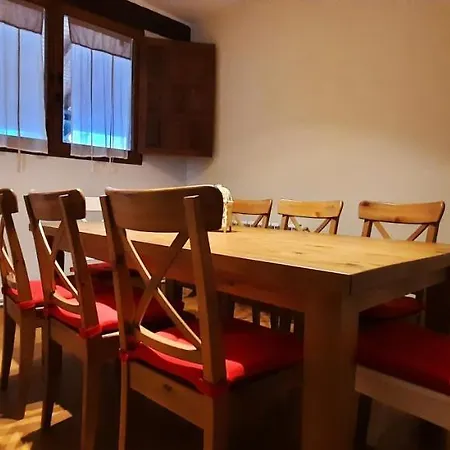 Casa En Sobarzo, Junto Al Parque De Cabarceno