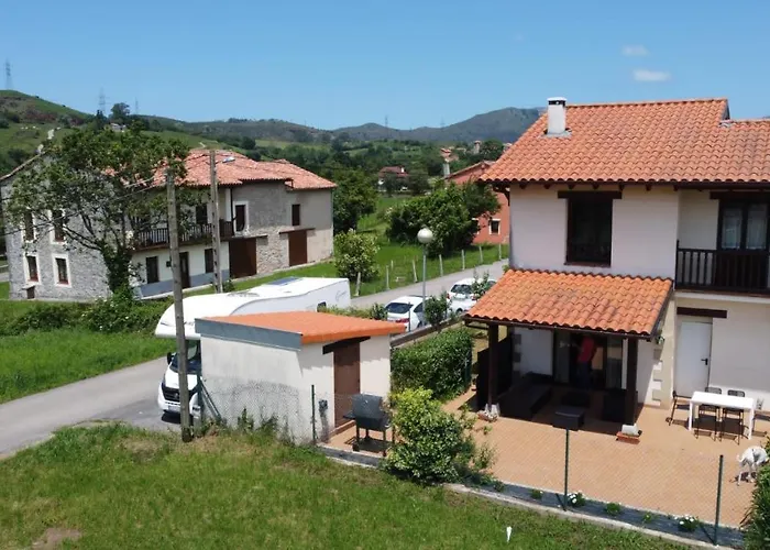 Casa En Sobarzo, Junto Al Parque De Cabarceno Holiday home Sobarzo