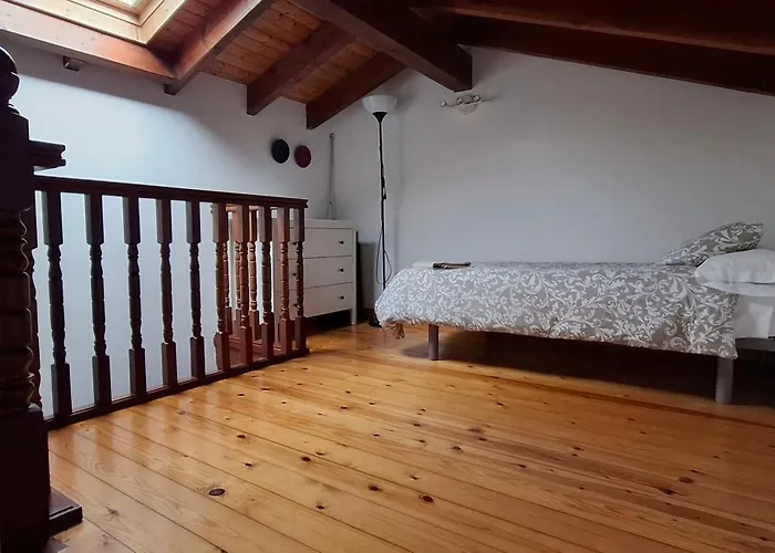 Casa En Sobarzo, Junto Al Parque De Cabarceno * Sobarzo