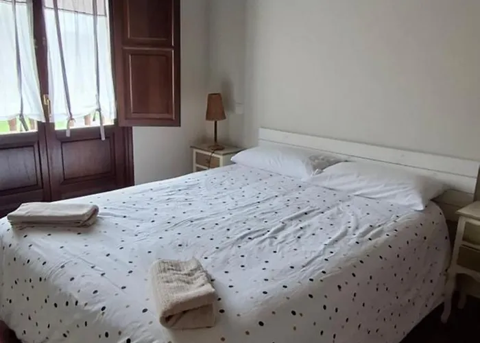 Casa En Sobarzo, Junto Al Parque De Cabarceno *