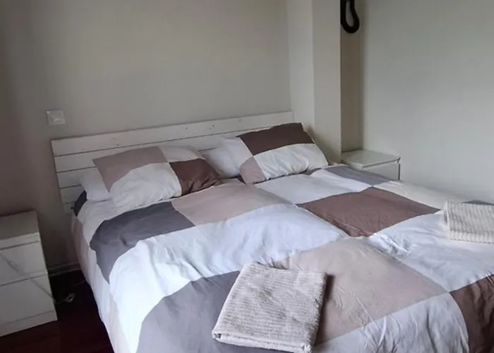 Holiday home Casa En Sobarzo, Junto Al Parque De Cabarceno